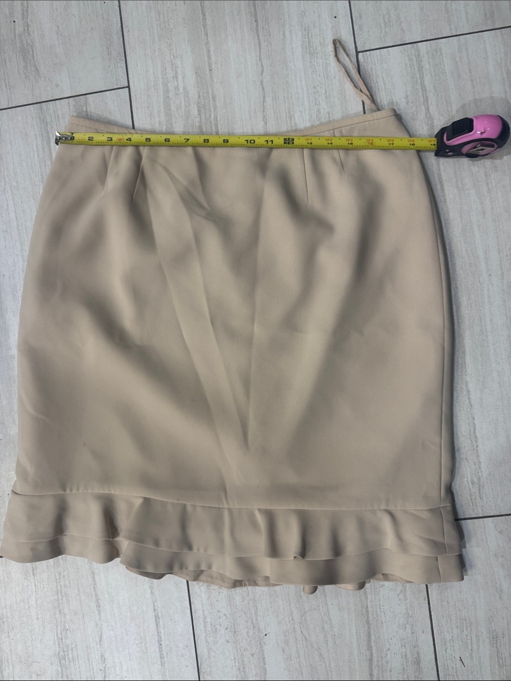 Le Suit Women's Cream Short-Sleeve Blazer with Layered Shell - Picture 11 of 12